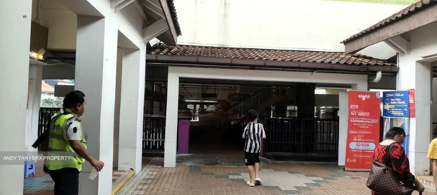 Bukit Batok Central (D23), Shop House #593784291